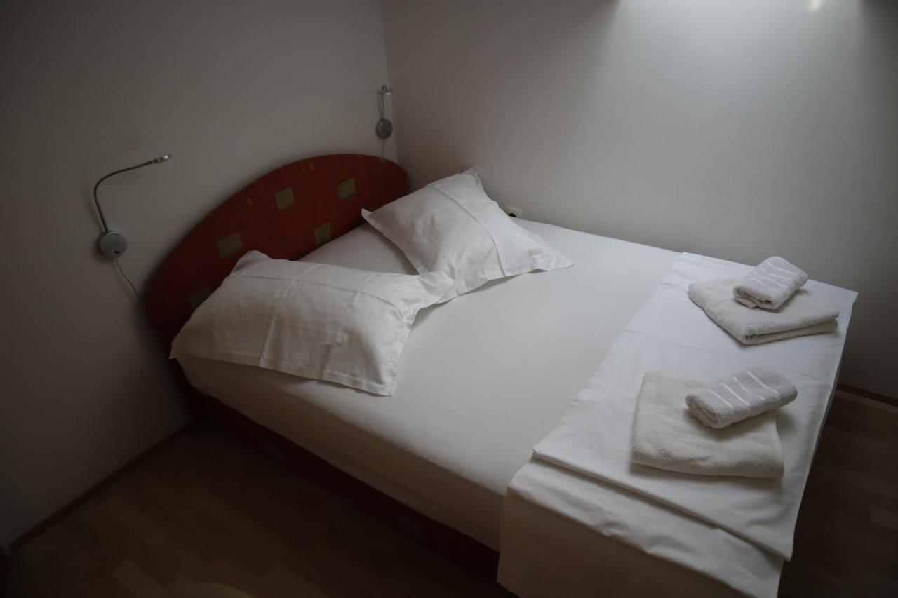Apartments Iva Und Franka Omiš Exteriér fotografie